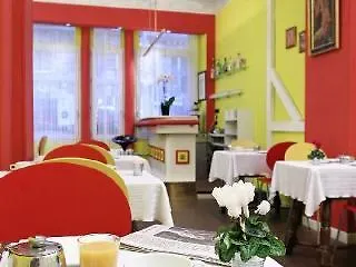 Alfred Gare Du Nord Hotel