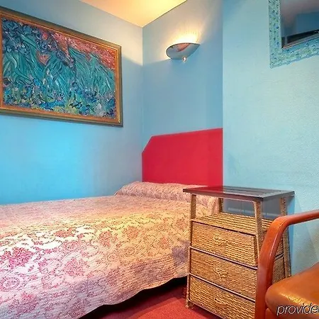 Alfred Gare Du Nord Hotel