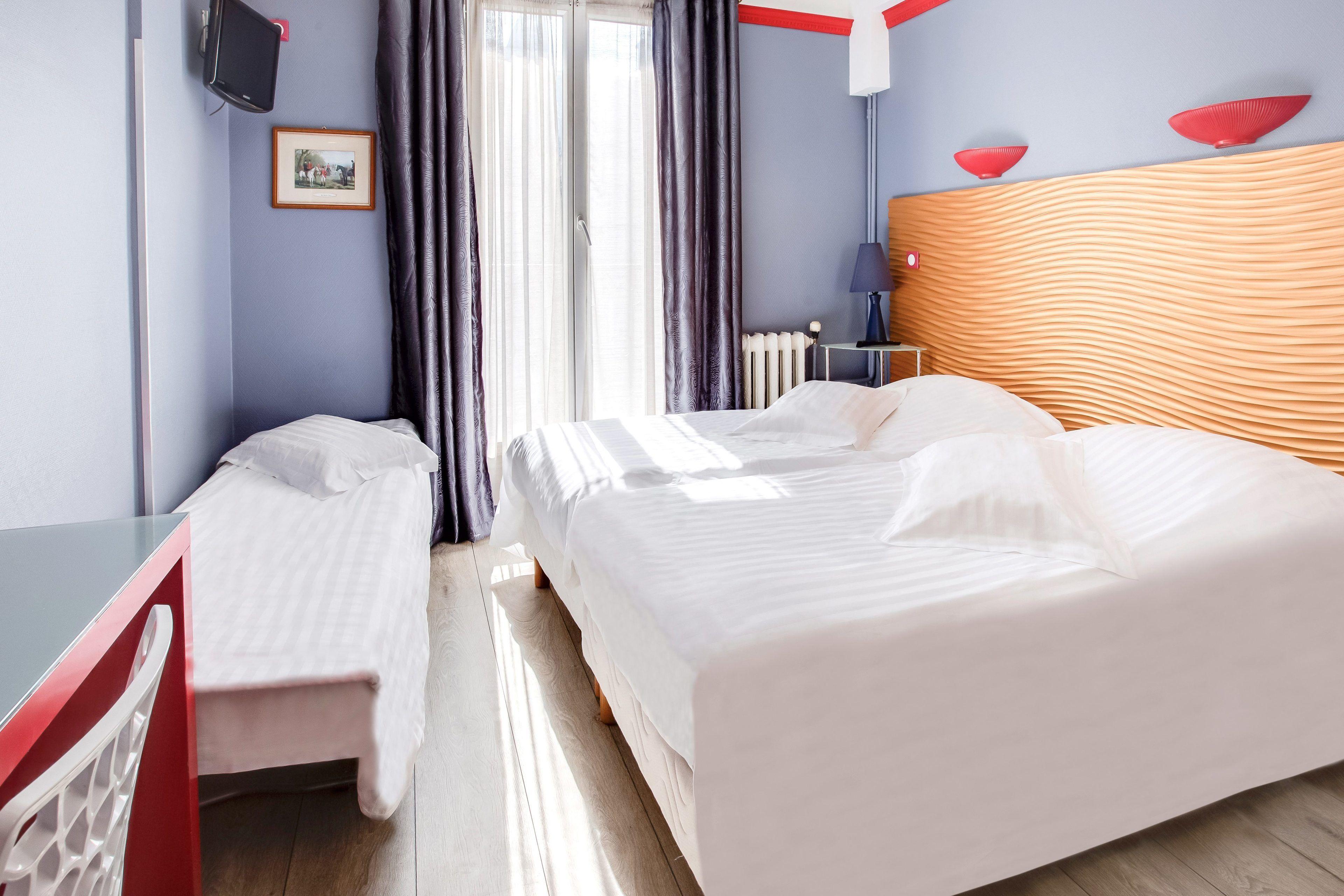 Alfred Gare Du Nord Paris