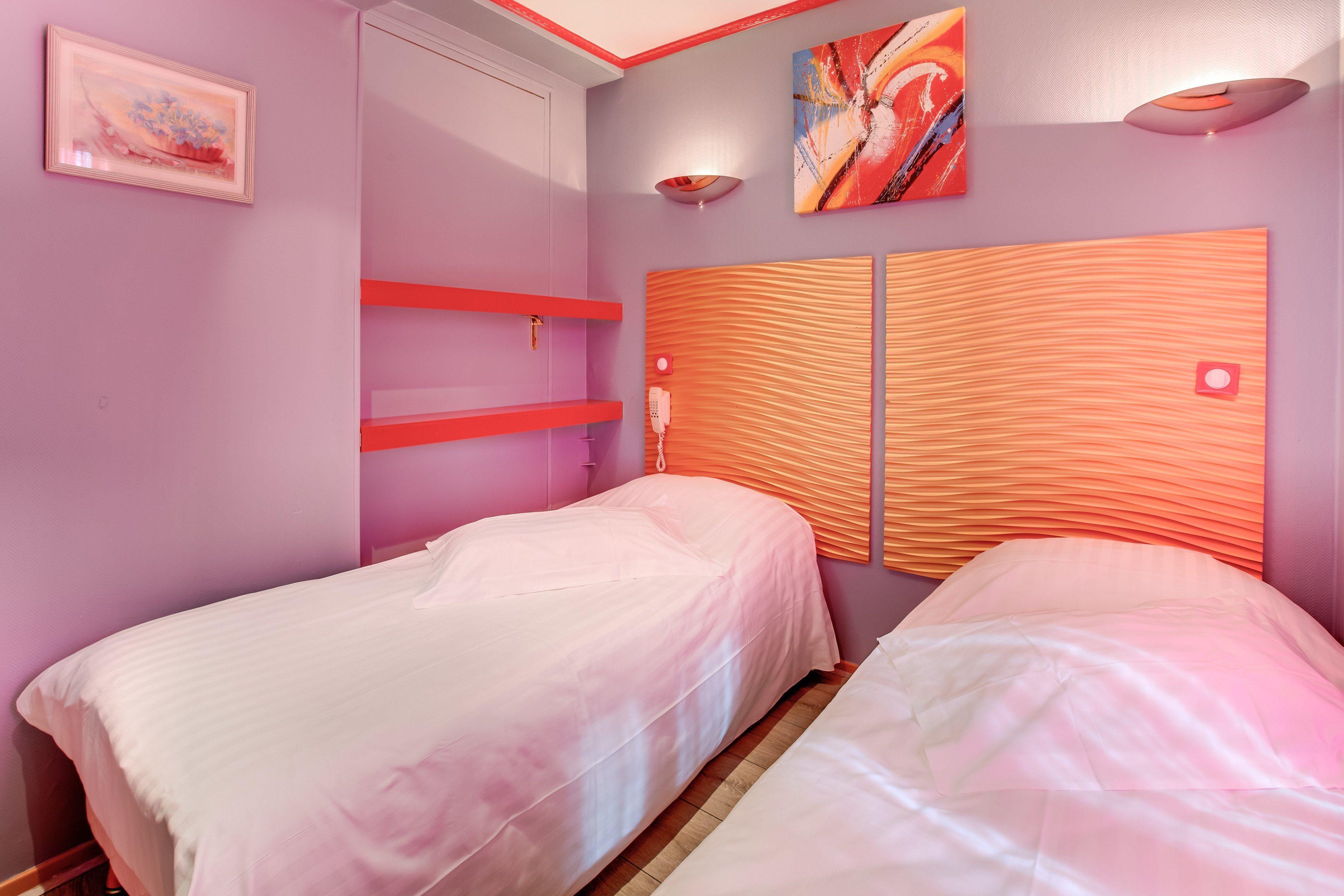 Alfred Gare Du Nord Paris